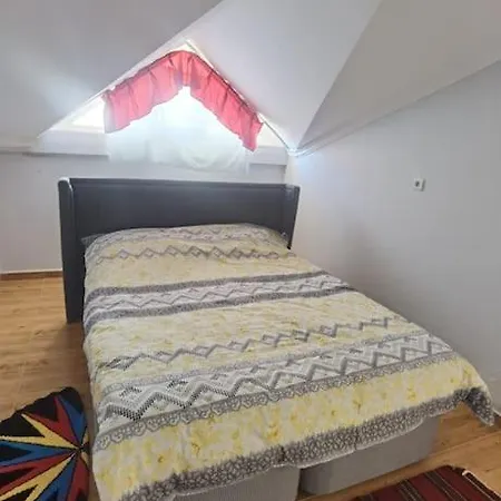 Sunshine With Terrace Apartment Fethiye